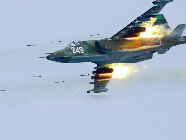 Kinh hoàng trước sức mạnh vô địch của cường kích “con quạ” Su-25