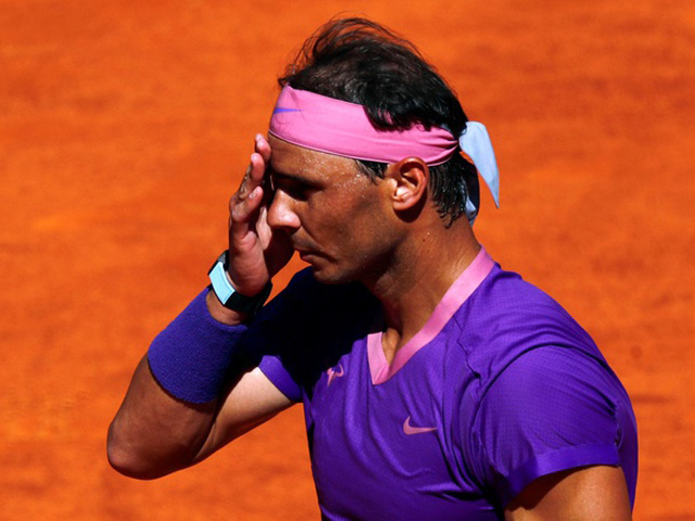 Nadal thua sốc Zverev ở Madrid Open: Tiết lộ pha bóng ”tai hại” mất cả trận đấu