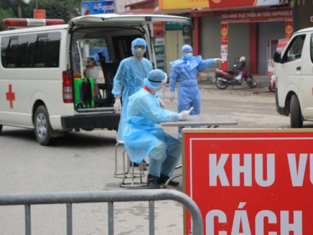 Hai nhân viên y tế tại Hà Nội dương tính với SARS-CoV-2