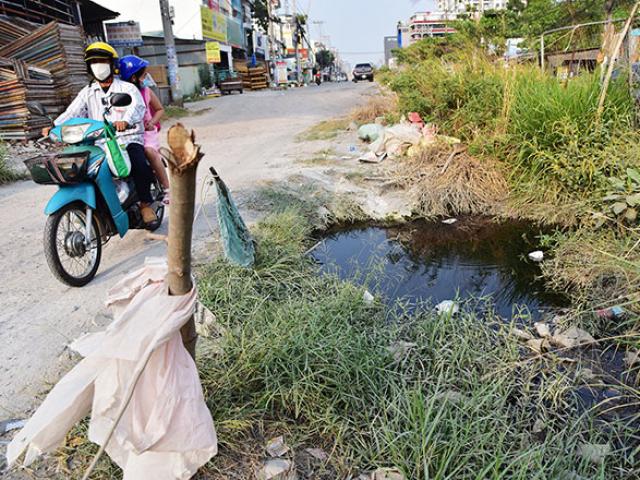 TP Thủ Đức: 6 năm chưa làm xong 2,5km đường, chủ đầu tư nói gì?