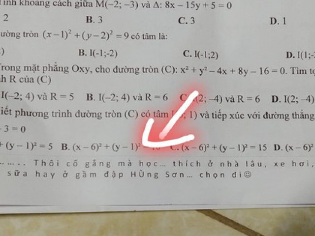 Cô giáo động viên học sinh một câu trong đề kiểm tra, đọc xong ai cũng ấm lòng!