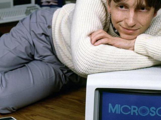 Bill Gates từng là tay chơi, tổ chức tiệc thoát y, thuê vũ nữ khỏa thân