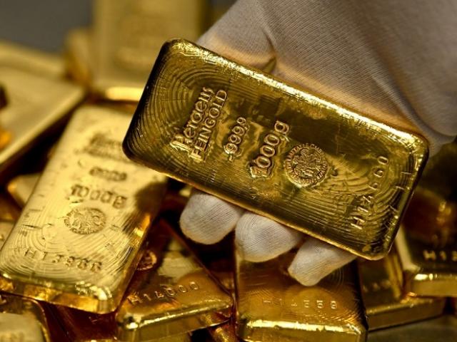 Giá vàng hôm nay 18/5: Bitcoin sụp đổ, vàng tăng ”chóng mặt”