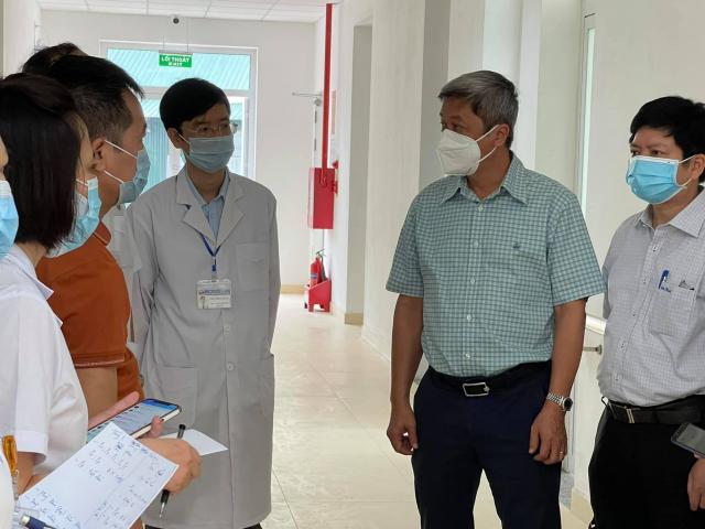Dịch COVID-19 tiếp tục căng thẳng tại Bắc Giang: Tiểu ban điều trị COVID-19 họp khẩn
