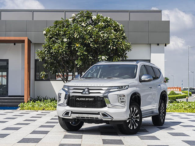 Giá xe Mitsubishi Pajero Sport lăn bánh tháng 5/2021