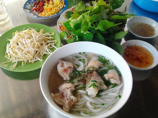 Bánh canh Tràng Bảng: Đặc sản không nên bỏ lỡ khi đến Tây Ninh