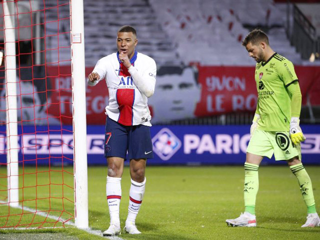 Video Brest - PSG: Neymar hóa ”tội đồ”, Mbappe tỏa sáng xoa dịu ngày buồn