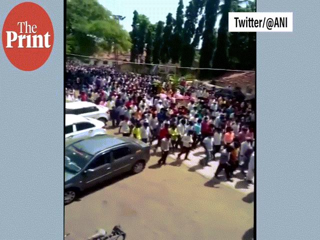 Video: Hàng trăm người dự đám tang ngựa ”thiêng” giữa dịch Covid-19 ở Ấn Độ