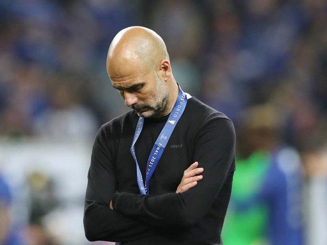 Tin mới nhất bóng đá tối 1/6: Pep Guardiola vẫn bị đay nghiến vì quyết định ”lạ”