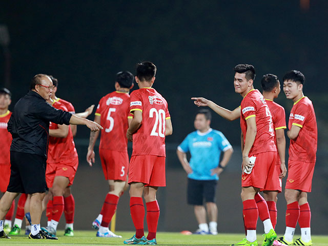 HLV Park Hang Seo ”chơi khăm” tiền đạo của ĐT Việt Nam