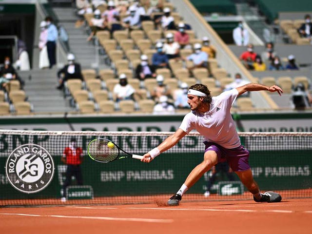 Video tennis Tsitsipas - Carreno-Busta: Kịch tính set 3, bản lĩnh thắng ngược (Vòng 4 Roland Garros)
