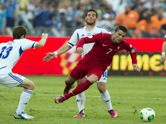 Ronaldo - Fernandes chạy đà trận cuối trước EURO, chờ hóa giải đội Trung Đông
