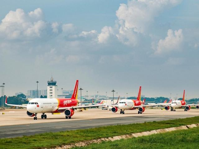 Hơn 100 máy bay của các hãng hàng không Việt Nam dừng khai thác vì không có khách