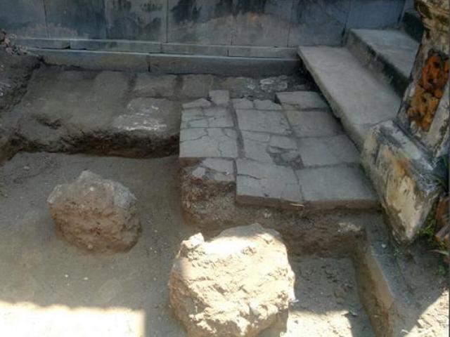 Xuất lộ nhiều dấu tích trong quá trình khai quật tại ngôi điện có nhiều đời vua Nguyễn
