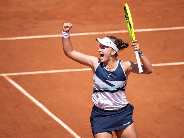 Video Krejcikova - Sakkari: Kịch chiến 3 set, thành quả xứng đáng (Bán kết Roland Garros)