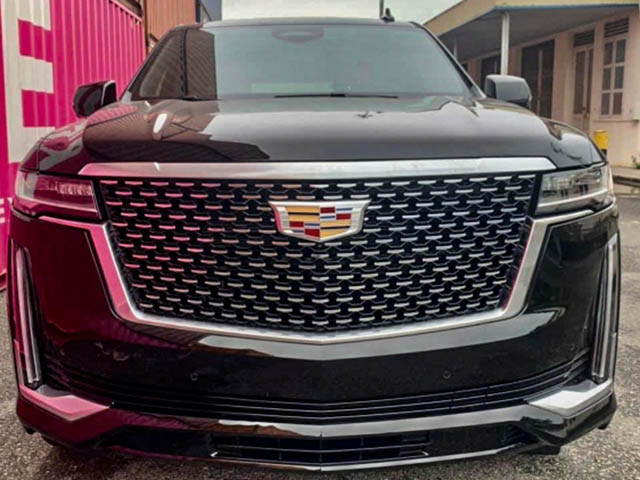 “Pháo đài mặt đất” Cadillac Escalade mới xuất hiện tại Việt Nam, giá dự đoán hơn 8 tỷ đồng