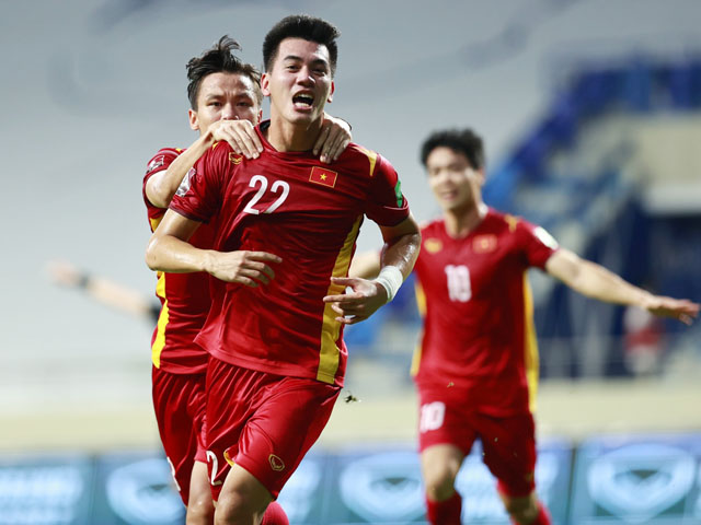 FIFA ca ngợi chiến thắng của ĐT Việt Nam trước Malaysia, lo ngại 2 chân sút UAE