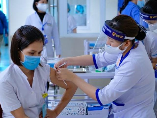 Việt Nam chính thức gia công vắc-xin COVID-19 của Nga bắt đầu từ tháng 7