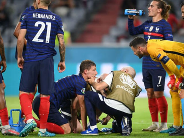 UEFA gây phẫn nộ sau vụ Eriksen: SAO Pháp đập đầu bất tỉnh vẫn phải đá tiếp