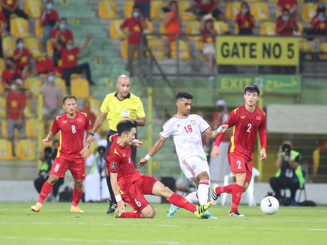 Trực tiếp bóng đá UAE - Việt Nam: UAE nhân đôi cách biệt, Australia 1-0 Jordan (Vòng loại World Cup)