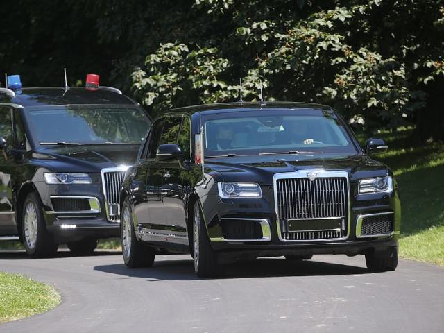 Siêu xe “Quái thú” của ông Biden và “Rolls Royce Nga” của ông Putin: Xe nào vượt trội hơn?