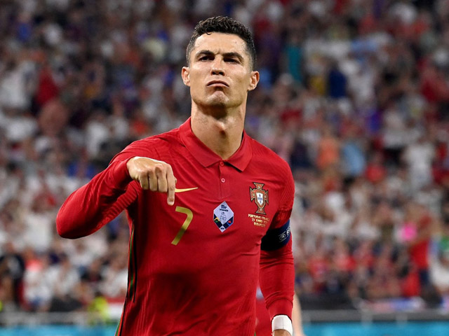 Kịch tính đua Vua phá lưới EURO: Ronaldo bứt phá, Lewandowski hết cửa