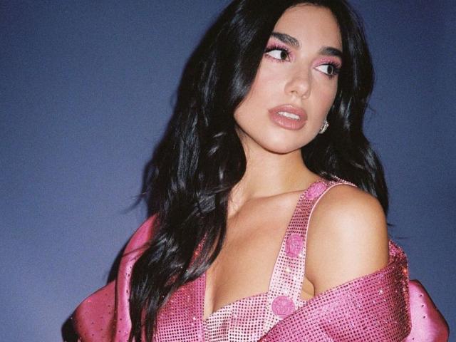 Ca sĩ bốc lửa Dua Lipa trở thành gương mặt đại diện cho Versace