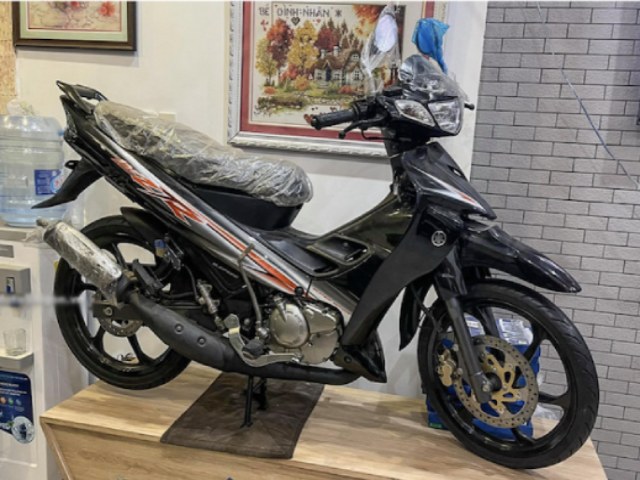 Xe côn tay “cá mập” Yamaha 125ZR giá 500 triệu đồng, gây choáng làng chơi xe