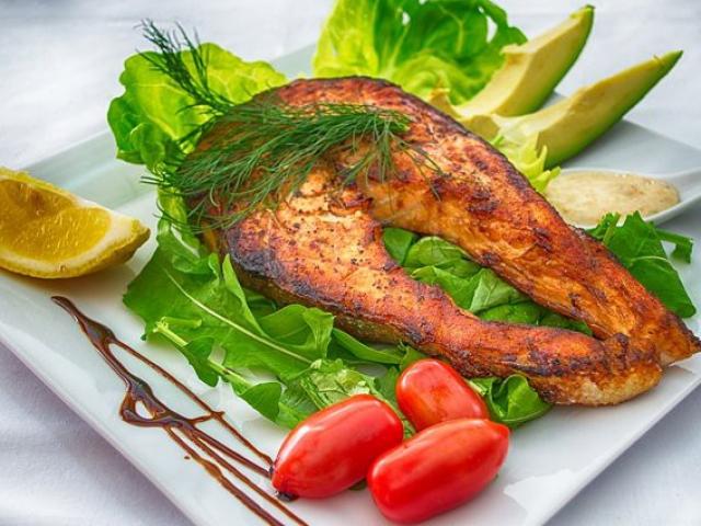 Ăn cá thường xuyên, bạn sẽ thấy 7 lợi ích sức khỏe thần kỳ dưới đây