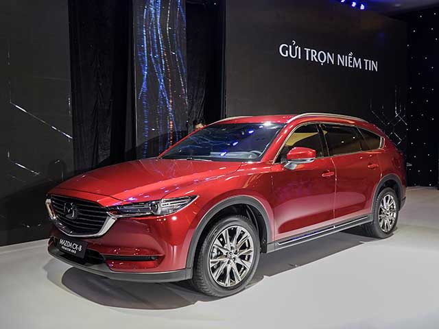 Cận cảnh chiếc SUV Mazda CX-8 tại buổi ra mắt khu vực phía Nam