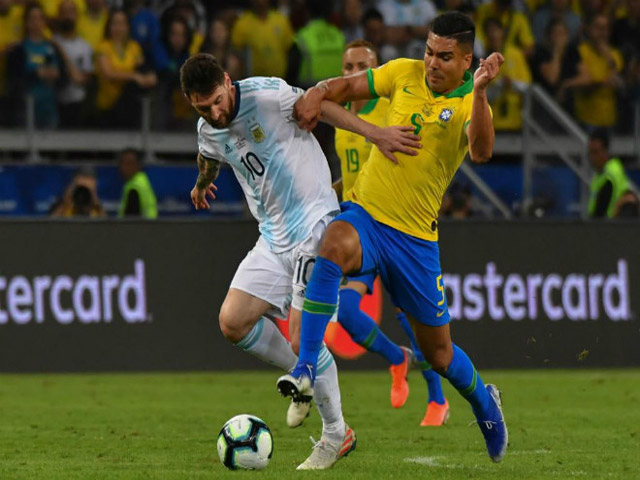 Góc chiến thuật Brazil - Argentina: Bóp nghẹt không gian, Messi ”không lối thoát”