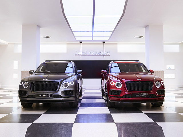 Bentley Bentayga mừng sinh nhật tuổi 100 bằng hai phiên bản Businessman và Sportsman