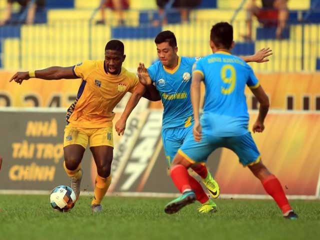 Video, kết quả bóng đá Khánh Hòa - Thanh Hóa: Ngược dòng ngoạn mục, đại tiệc 4 bàn