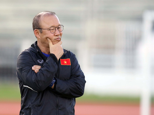 ĐT U23 Việt Nam hội quân đua Vàng SEA Games: Thầy Park nói gì về gia hạn hợp đồng?
