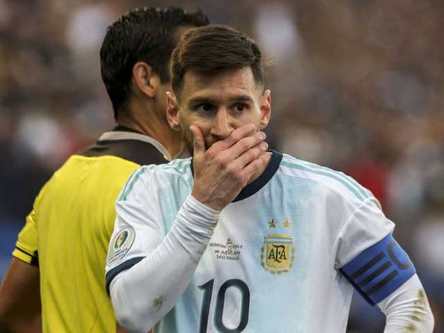 Messi nổi giận Copa America: Gây thù ”băng” Brazil, hệ lụy cho Barcelona