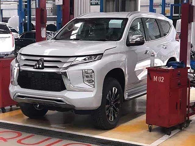 Mitsubishi Pajero mới lộ ảnh nóng trước ngày ra mắt tại Thái Lan