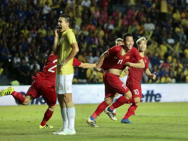 ĐT Việt Nam tranh vé World Cup 2022: Đấu ông lớn UAE, Thái Lan thành tích thế nào?