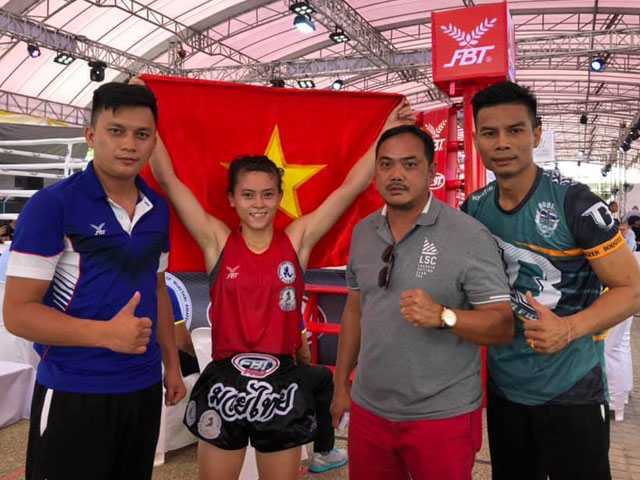 Chấn động: Nữ võ sĩ Muay Việt nghẹt thở lên ngôi vô địch thế giới