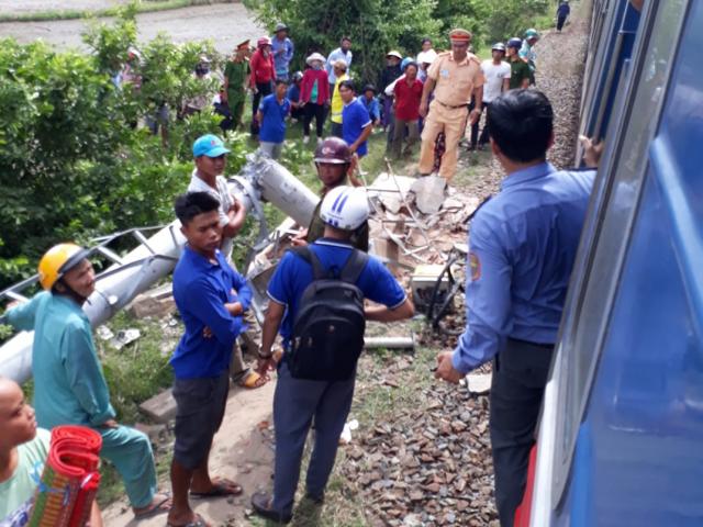 Vụ tàu hỏa đâm ô tô 3 người chết ở Bình Thuận: 2 nạn nhân là chị em ruột