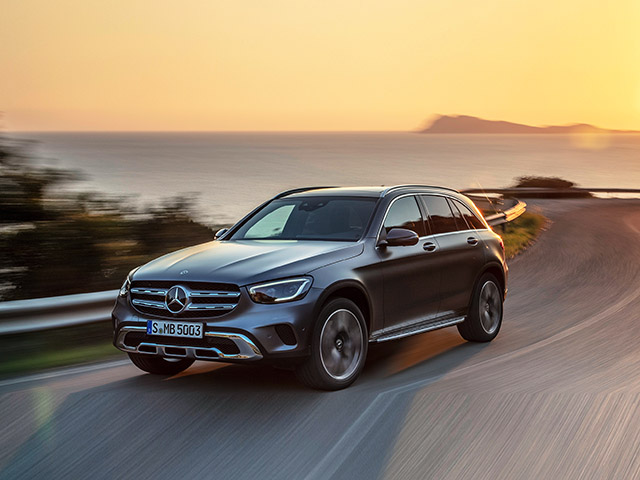 Bảng giá xe Mercedes-Benz GLC 2019 mới nhất, tặng 100% thuế trước bạ khi mua xe GLC200