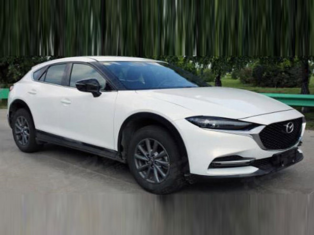 Rò rỉ hình ảnh của crossover cỡ nhỏ Mazda CX-4 facelift không ngụy trang