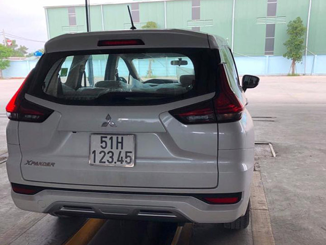 Mitsubishi Xpander bấm được biển số tiến lên hàng khủng