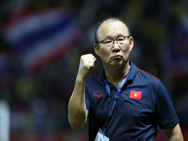 Thầy Park vẫn tin Công Phượng, chọn ai là đội trưởng trận Việt Nam đấu Thái Lan?