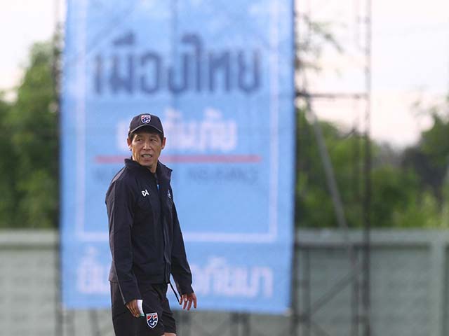 So tài thầy Park, siêu HLV Nhật giữ bí mật ”bài” Thái Lan đấu Việt Nam