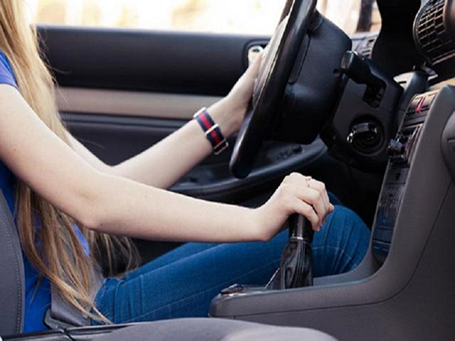 Học lái xe số sàn đúng cách để bảo vệ xe và tăng tuổi thọ cho xe