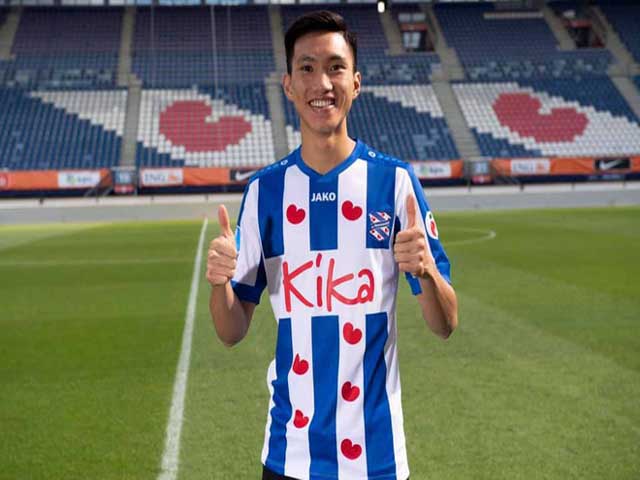 Văn Hậu có đá ra mắt ở trận Heerenveen đại chiến Ajax, đua giành vé Cúp C1?