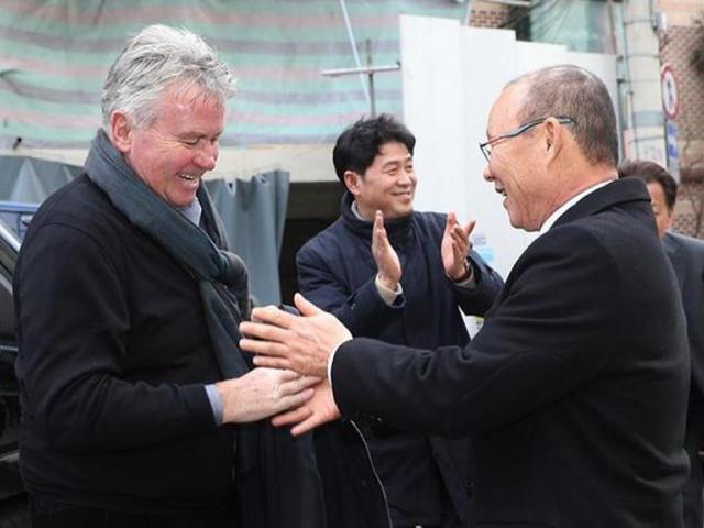 HLV Guus Hiddink là… phù thủy, còn thầy Park là gì?