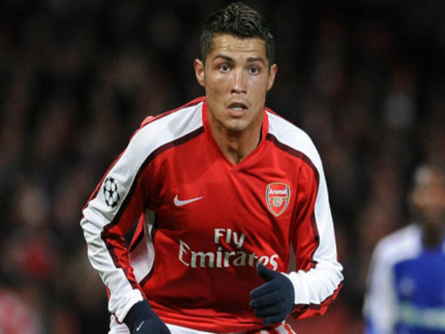 Tin HOT bóng đá tối 18/9: Ronaldo suýt gia nhập Arsenal