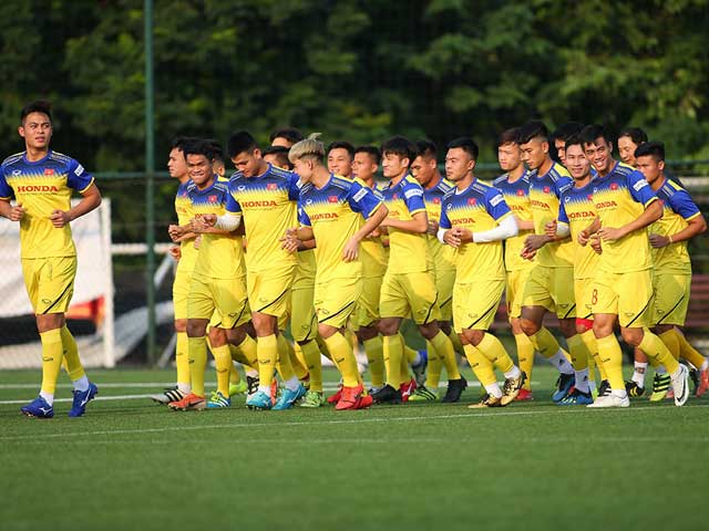 HLV Park Hang Seo tất bật với gần 60 cầu thủ Việt Nam ở 2 đội tuyển