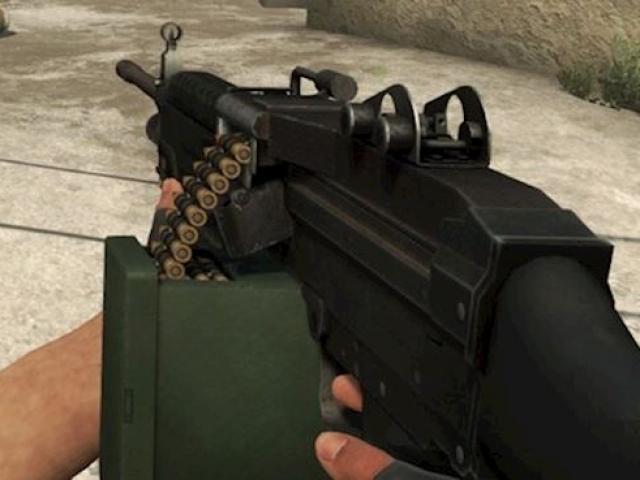 Uy lực khủng khiếp của khẩu súng tự động có trong game Half-Life